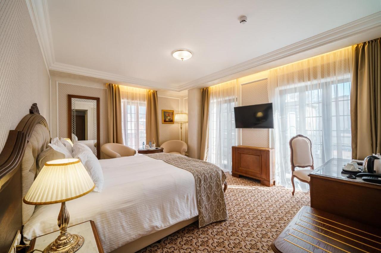 פלובדיב Residence City Garden - Certificate Of Excellence Top 10 Best Five-Stars City Hotels For 2024 Awarded By Htif מראה חיצוני תמונה