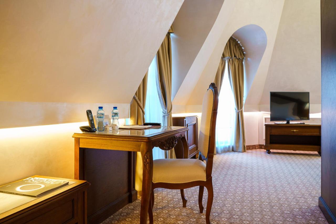 פלובדיב Residence City Garden - Certificate Of Excellence Top 10 Best Five-Stars City Hotels For 2024 Awarded By Htif מראה חיצוני תמונה