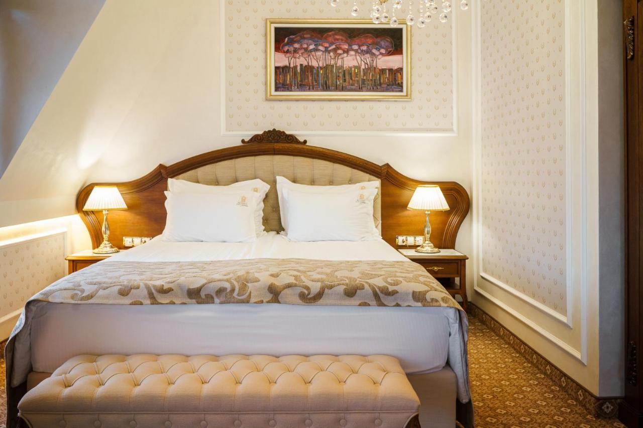 פלובדיב Residence City Garden - Certificate Of Excellence Top 10 Best Five-Stars City Hotels For 2024 Awarded By Htif מראה חיצוני תמונה