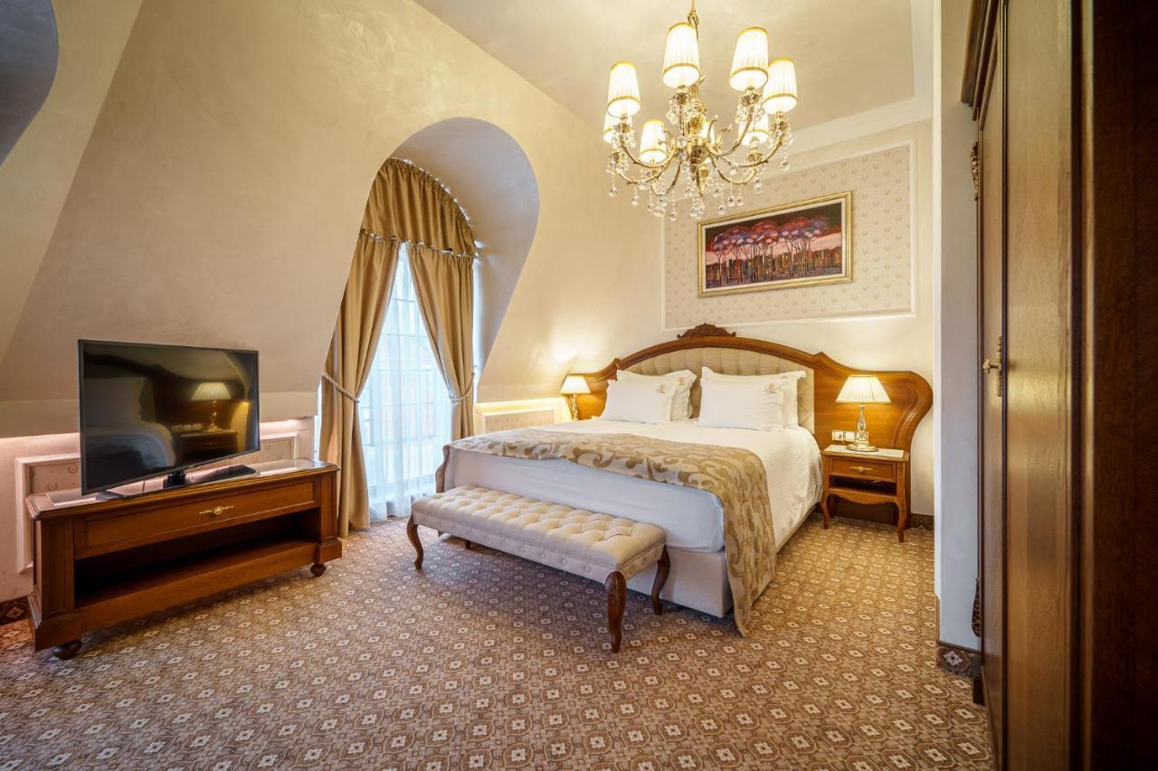 פלובדיב Residence City Garden - Certificate Of Excellence Top 10 Best Five-Stars City Hotels For 2024 Awarded By Htif מראה חיצוני תמונה