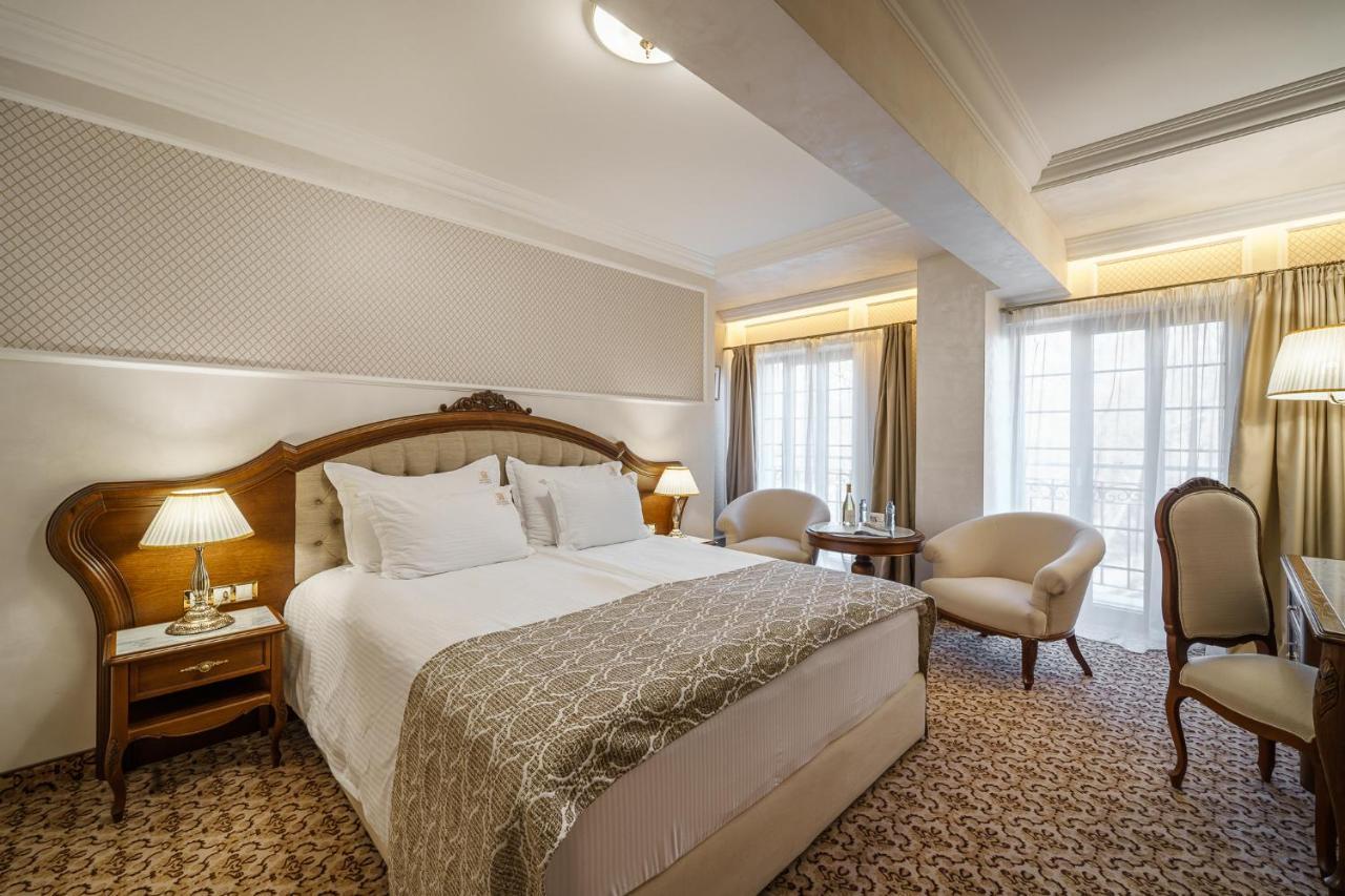 פלובדיב Residence City Garden - Certificate Of Excellence Top 10 Best Five-Stars City Hotels For 2024 Awarded By Htif מראה חיצוני תמונה
