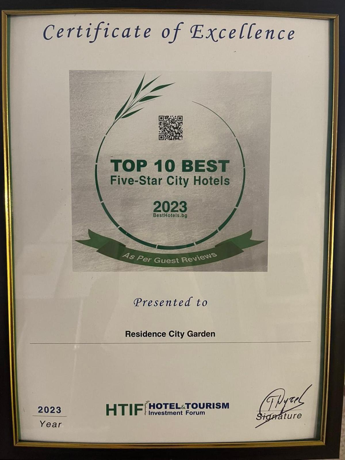 פלובדיב Residence City Garden - Certificate Of Excellence Top 10 Best Five-Stars City Hotels For 2024 Awarded By Htif מראה חיצוני תמונה