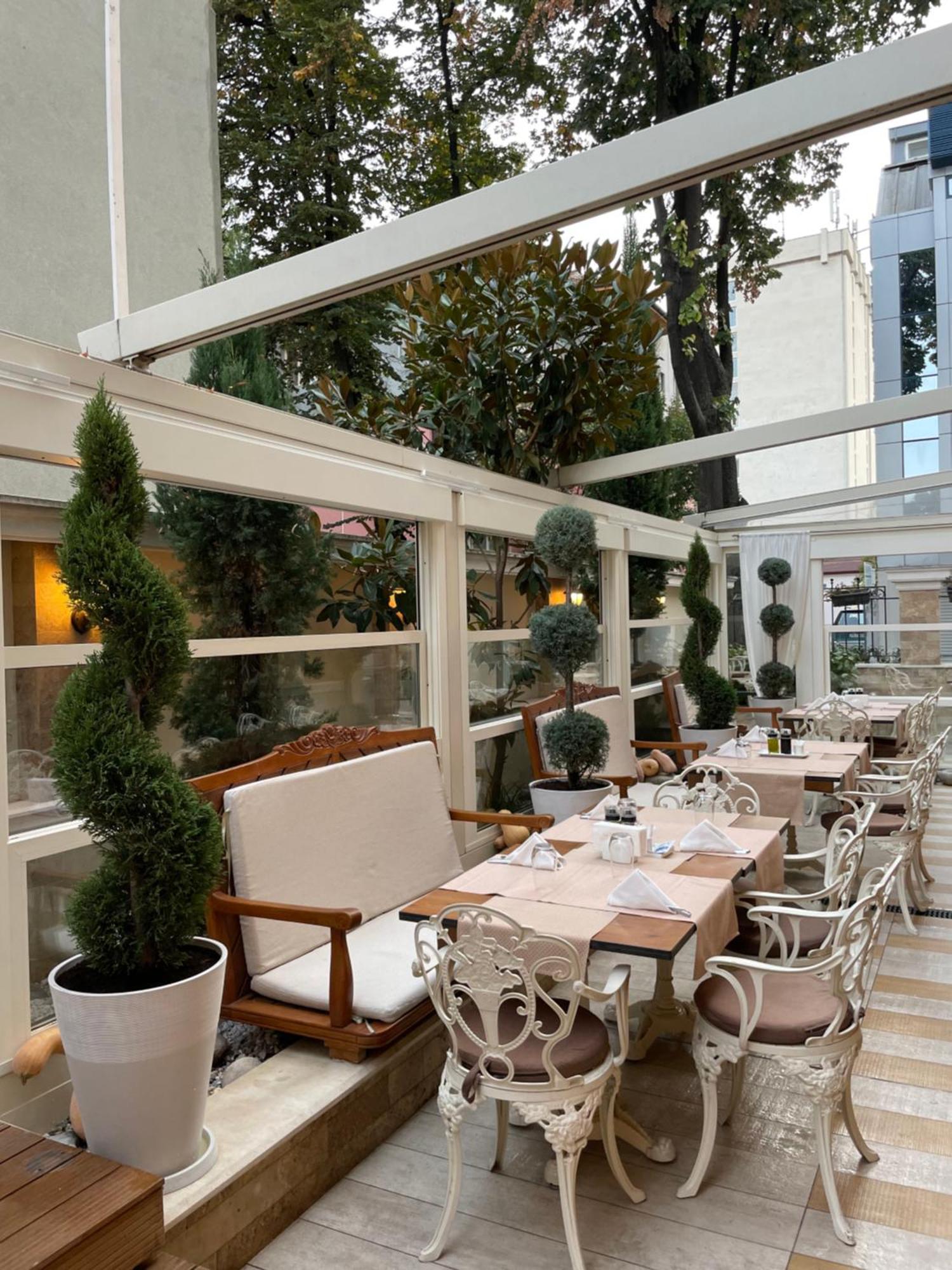 פלובדיב Residence City Garden - Certificate Of Excellence Top 10 Best Five-Stars City Hotels For 2024 Awarded By Htif מראה חיצוני תמונה