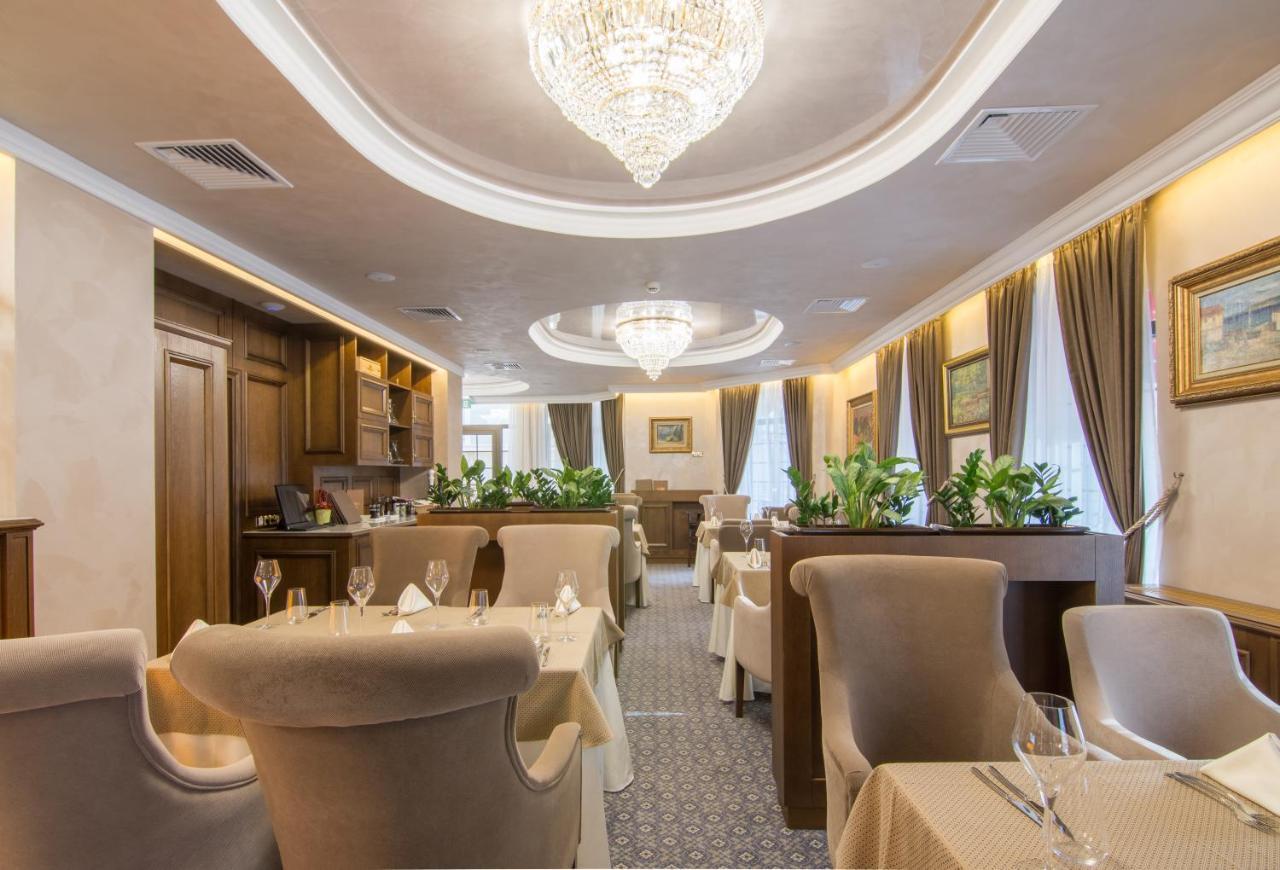 פלובדיב Residence City Garden - Certificate Of Excellence Top 10 Best Five-Stars City Hotels For 2024 Awarded By Htif מראה חיצוני תמונה