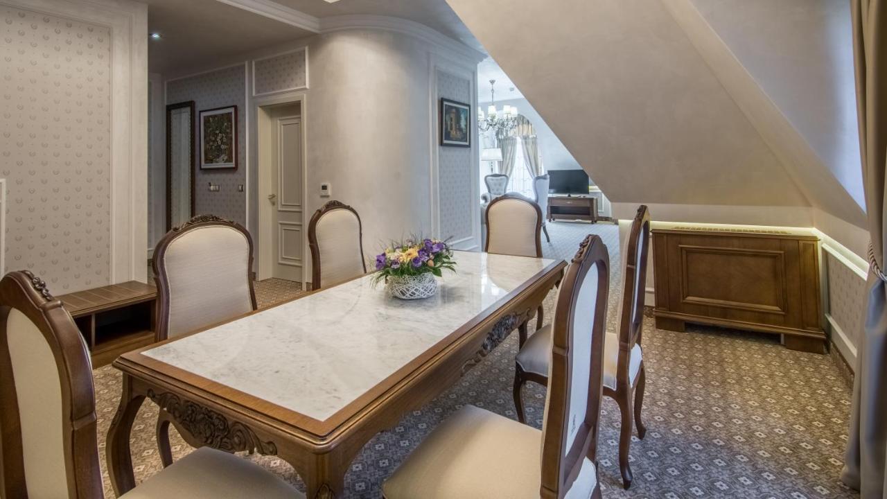 פלובדיב Residence City Garden - Certificate Of Excellence Top 10 Best Five-Stars City Hotels For 2024 Awarded By Htif מראה חיצוני תמונה